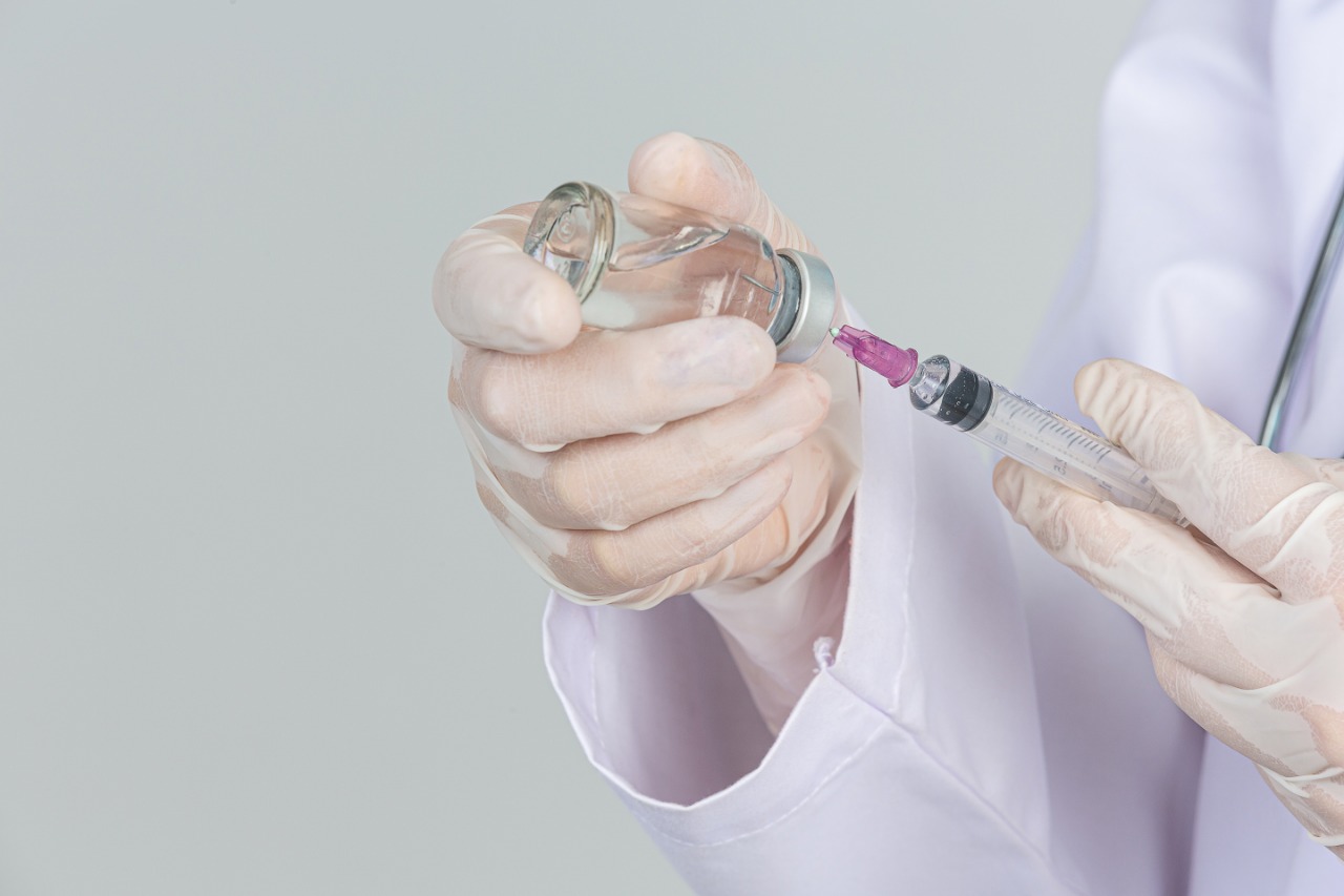 Vacinas Direcionadas à SARS-CoV-2 Testadas Em Humanos