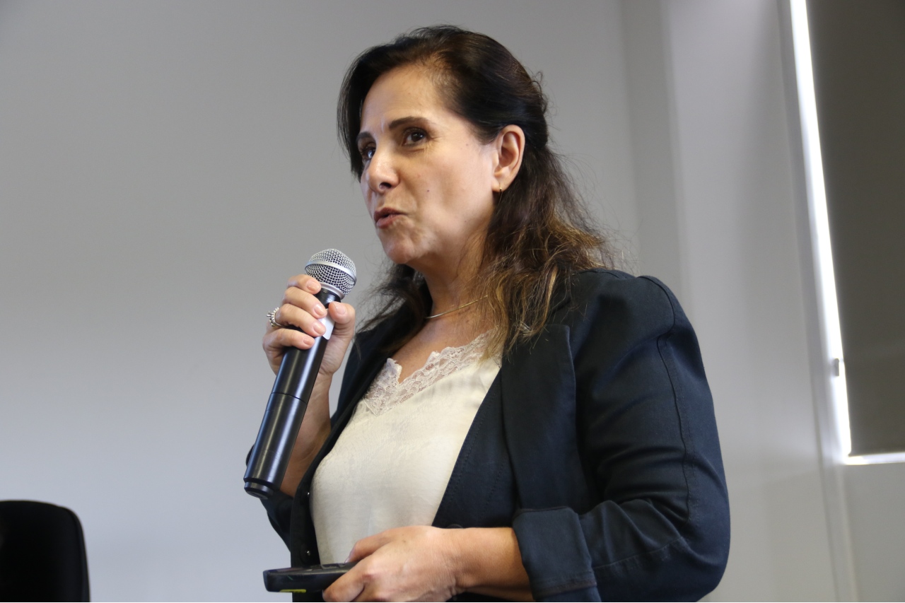 Ana Paula Fernandes Fala Durante Conferência Estadual De Ciência E Tecnologia