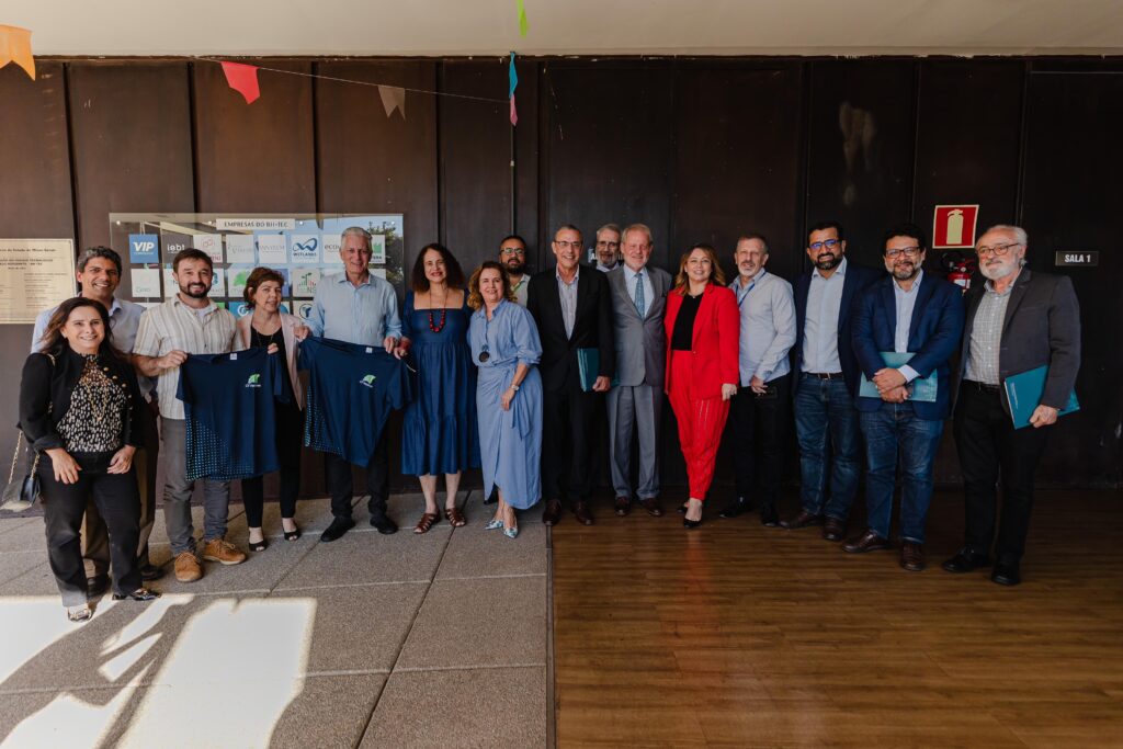 Ministra Luciana Santos e deputado Rogério Correia em visita ao BH-TEC