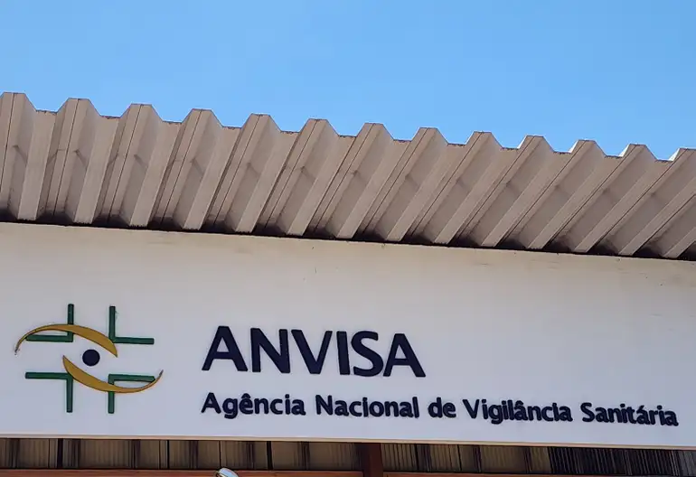 Foto da fachada de unidade da Anvisa