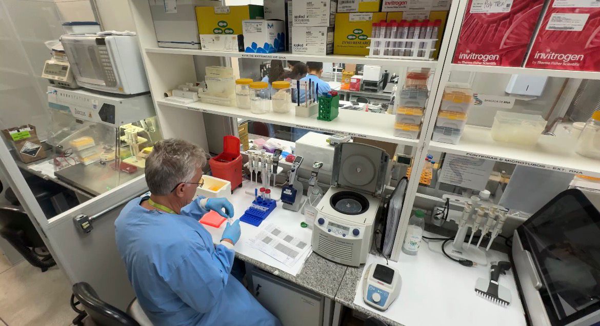 Plataforma de Testes Moleculares